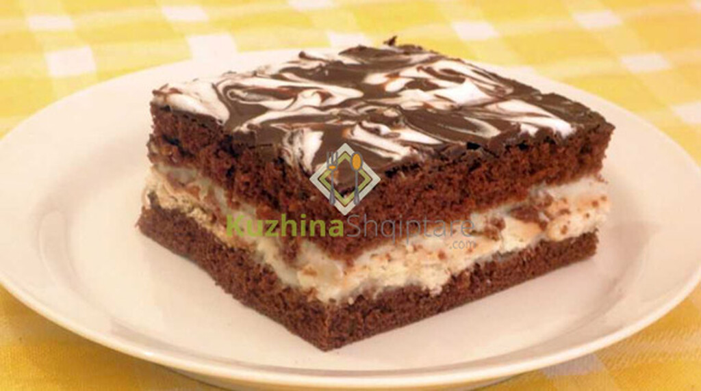 Ëmbëlsirë me kakao dhe krem vanilje