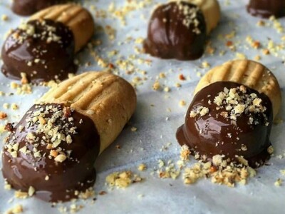 BISKOTA ME FARA SUSAMI