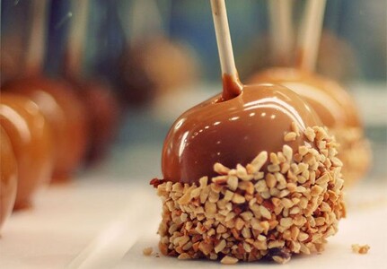 Mollë të karamelizuara