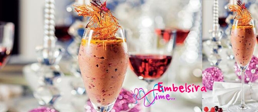 Mus çokollate me mascarpone e fruta pylli