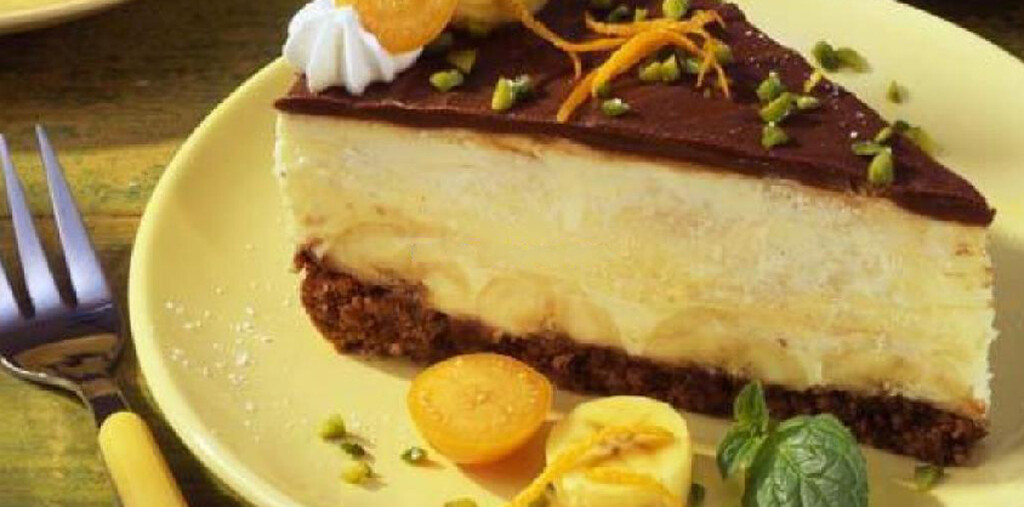 TORTE ME BANANE DHE QOKOLLAD