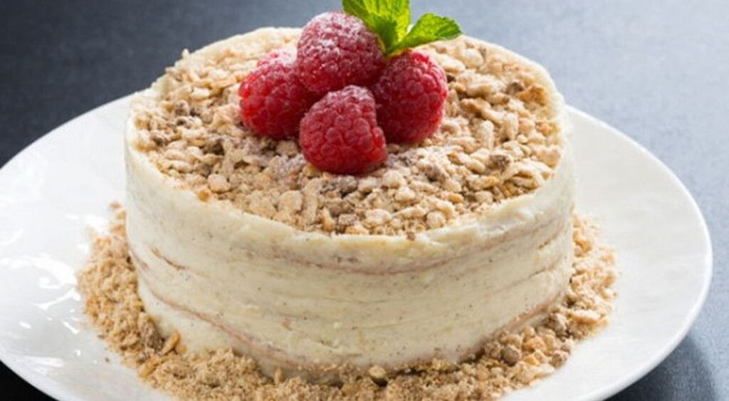 Ëmbëlsirë me banane dhe biskota: E gatshme për 10 minuta!