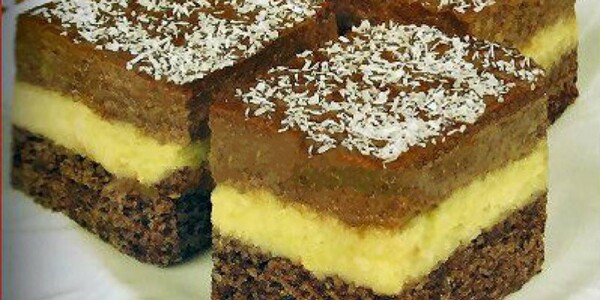 Torte Kremoz me Shtresa