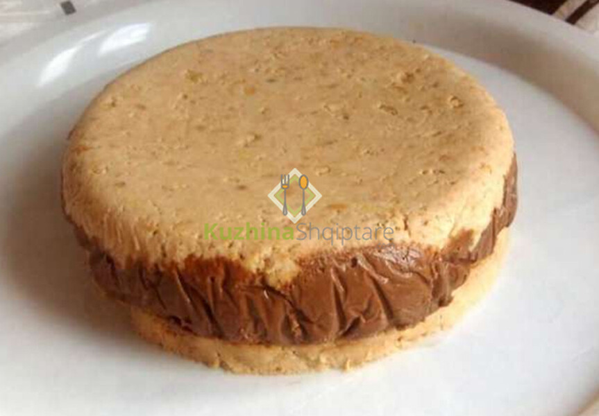 Tortë me çokollatë