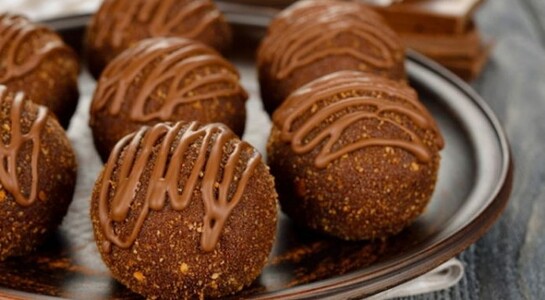 Toptha të vegjël me puding