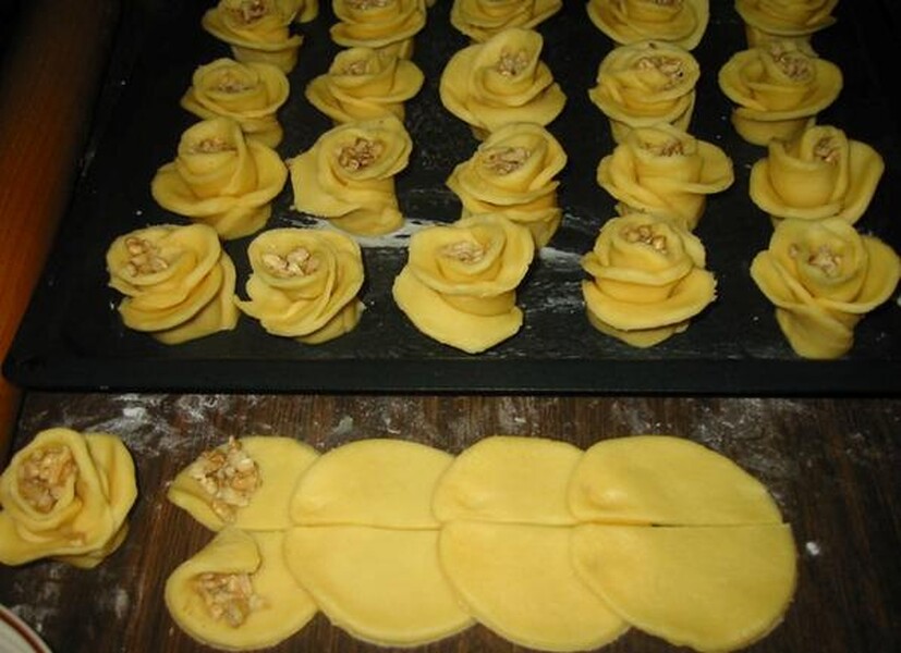 SHEQERPARE ME FORM TRENDAFILI