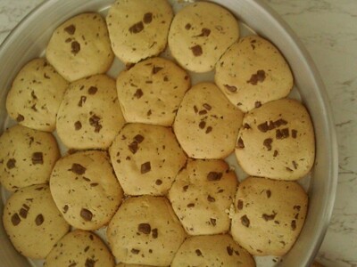 BISKOTA ME ÇOKOLLATË TE BERA NGA MISIBE RAMADANI