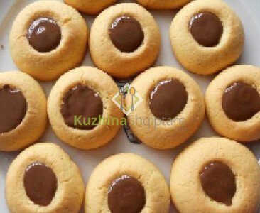 Biskota me mbushje çokollate