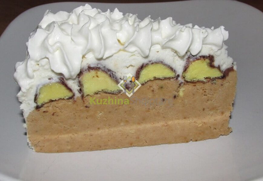 Tortë me krem banana