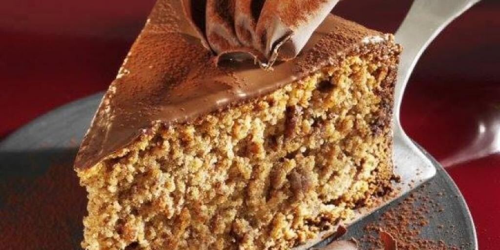 EMBELSIR ME BAJAMA DHE QOKOLLATE