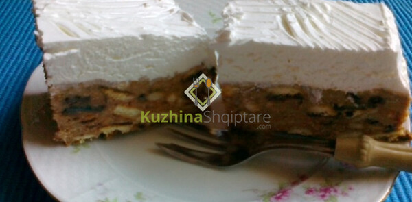 Tortë me jaffa-plazma biskota