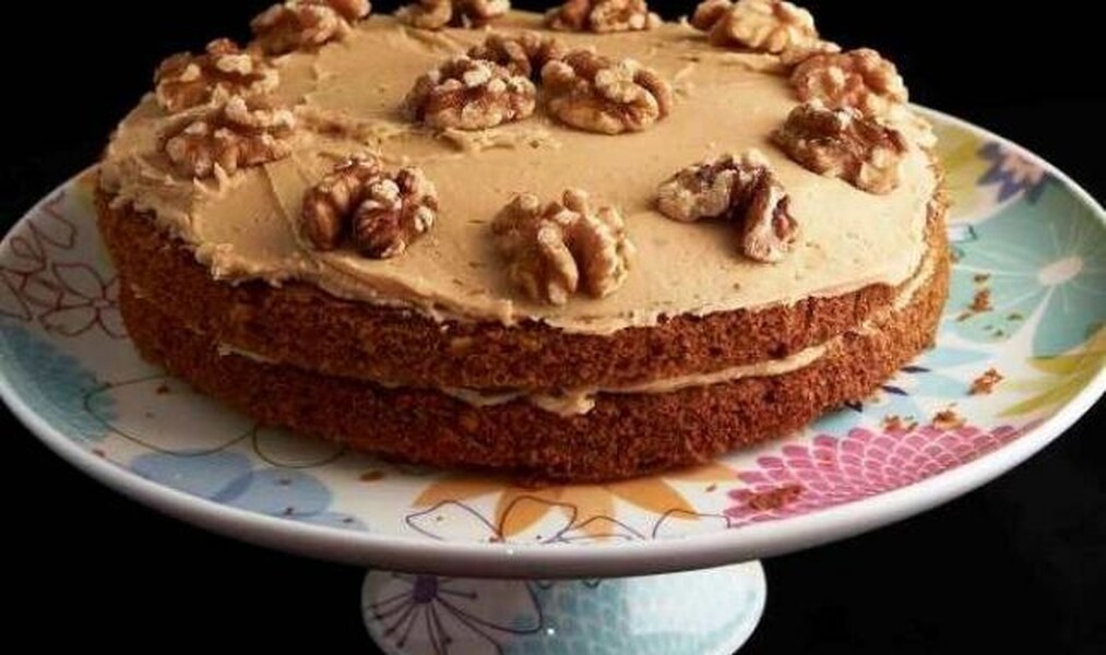 Tortë me kafe dhe arra