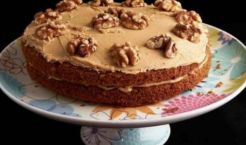 Tortë me kafe dhe arra