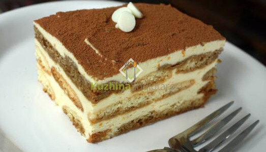 Ëmbëlsirë me tri lloje biskotash