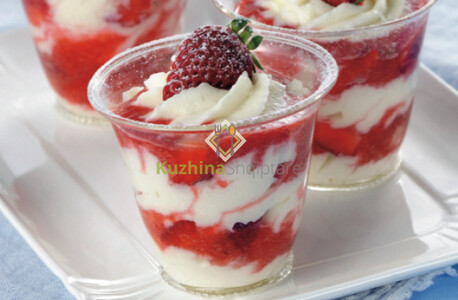 Desert në gotë me dredhëza