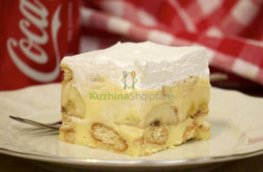 Tortë me banana dhe biskota