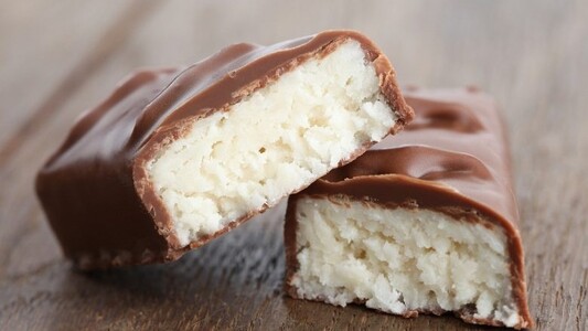 Është zbuluar receta e ruajtur mirë për çokollatë Bounty!