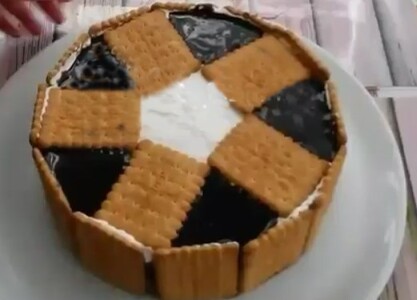 Torte me keksa