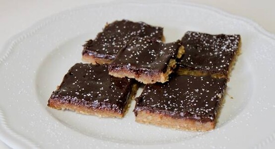 Embelsire e lehte me biskota dhe cokollate