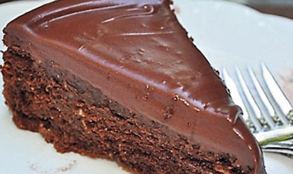 Tortë e zezë me portokall