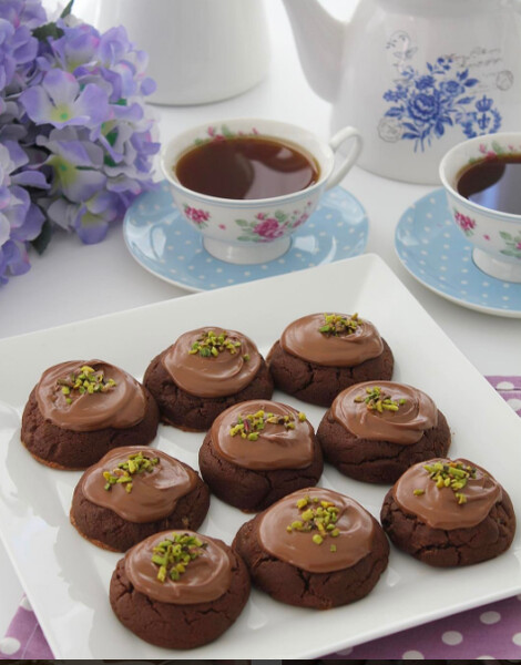 Gurabija me çokollatë të shkrirë