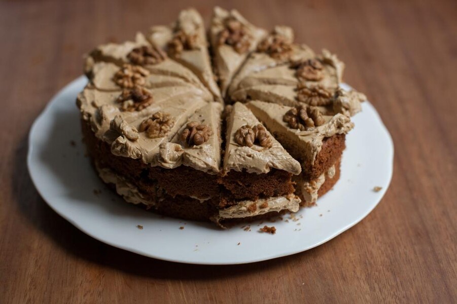 Tortë me kafe dhe arra