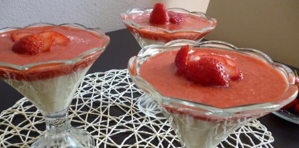 Desert në gotë me dredhëza