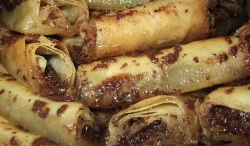 Bakllava me keks dhe çokollatë