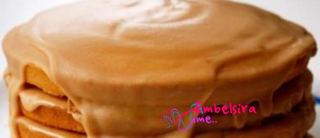 Tortë e lyer me karamele