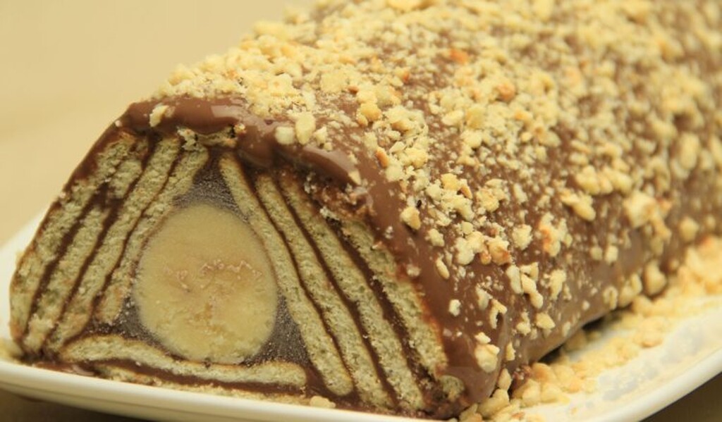 Embelsir me keksa dhe banane